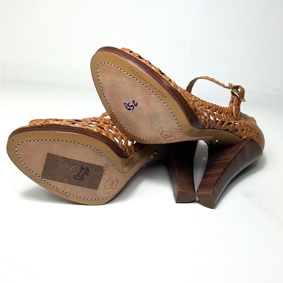 BCBGMAXAZRIA Peek Toe Brown Heels - Picture 5 of 7